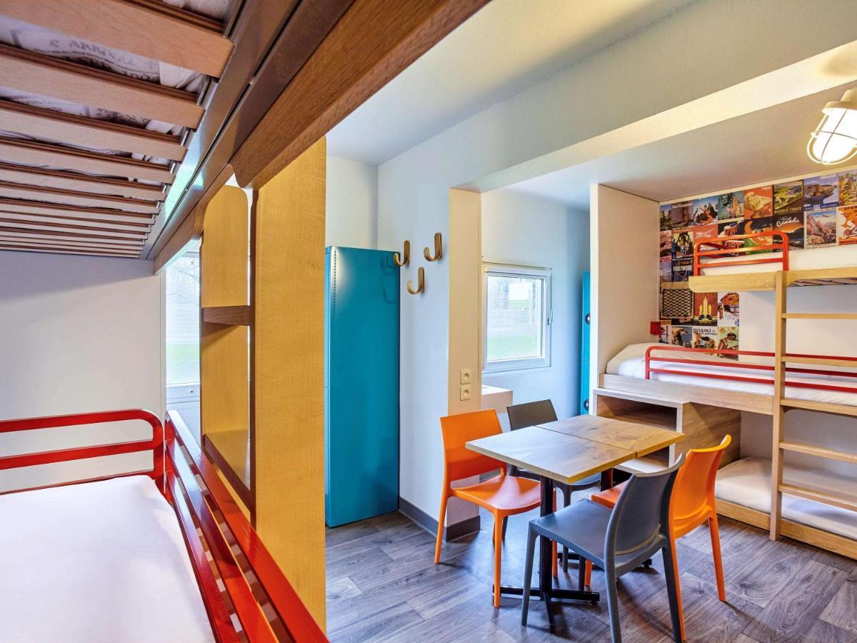 Hotel F1 Lyon Genay Massieux Екстериор снимка