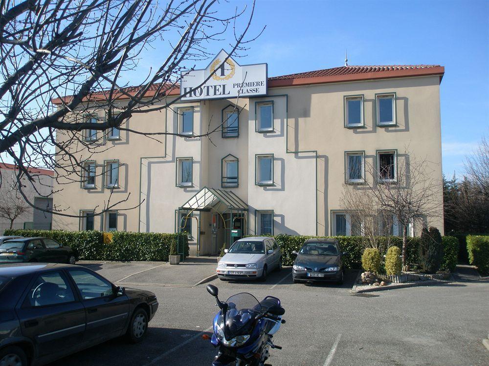 Hotel F1 Lyon Genay Massieux Екстериор снимка
