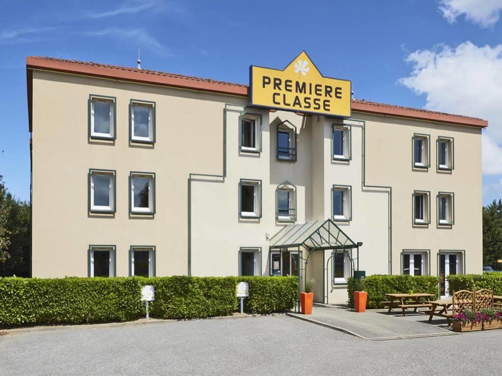 Hotel F1 Lyon Genay Massieux Екстериор снимка